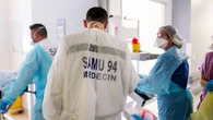 Covid-19 : le nombre de patients hospitalisés et de décès continue de baisser en France