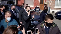 Emmanuel Macron giflé : "Au contact de la population, il y a toujours une part de risque", résume un ancien chef de la sécurité