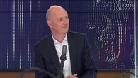 Sortie de crise du Covid-19, panne des numéros d'urgence et accord mondial sur la taxation des multinationales... Le "8h30 franceinfo" de Roland Lescure