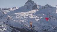 Haute-Savoie : les "Passagers du Vide" bravent l'immensité des sommets enneigés