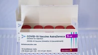 Contrats AstraZeneca et Janssen probablement pas renouvelés : "C'est normal que lorsque l'éventail s'élargit, on soit un peu plus sélectifs", estime l'IRIS