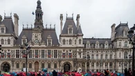 Le parvis de l'Hôtel de Ville de Paris évacué, 560 migrants mis à l'abri dans des gymnases
