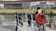 Ce bateau aspirateur collecte les déchets du canal Saint-Denis