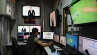 Afghanistan : "Les talibans font des raids, ils cherchent des personnes qui travaillent dans les médias", témoignent deux journalistes afghans