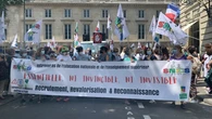 Grève des infirmières de l'Éducation nationale : "On se sent un peu comme des poubelles"