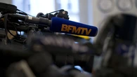 Manifestation contre le pass sanitaire à Paris : deux journalistes de BFMTV pris à partie et insulté, une plainte va être déposée