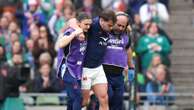 Irlande-France : les images de la sortie sur blessure d'Antoine Dupont à la 29e minute