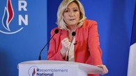 Tribune de Valeurs Actuelles : toute la classe politique condamne, sauf Marine Le Pen