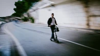 Paris : une femme mise en examen pour homicide volontaire après un accident de trottinette, annonce le parquet