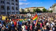Hongrie : manifestation à Budapest contre une loi interdisant la représentation de l'homosexualité