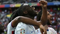 Des beaux Bleus quand ils jouent moche, nouvelle union contre le RN et des rappeurs se mobilisent : ça dit quoi ce 2 juillet ?