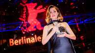 L'amour au féminin et une performance de l'actrice Rose Byrne en mère excédée primés à la Berlinale