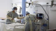 Covid-19 : vers un pic des admissions à l’hôpital au début du mois de septembre ?