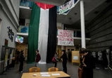Mobilisations propalestiniennes : la direction de Sciences Po Lyon demande à la centaine d'étudiants de quitter les lieux sous peine de faire appel aux forces de l'ordre