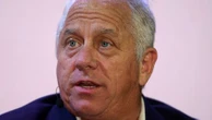 Paris-Roubaix 2025 : Tadej Pogacar est "peut-être déjà le meilleur de tous les temps", estime le triple vainqueur du Tour de France Greg LeMond