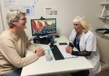 "Les patients se sentent abandonnés" : quel suivi pour les quatre millions de personnes qui ont survécu au cancer en France ?