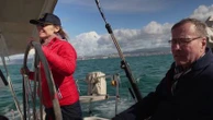 Guérir en mer : une association propose aux soignants de faire de la voile contre le burn-out