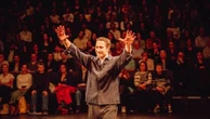 "J'ai envie de croire qu'un jour, il y aura une nuit du 4 août écologique" : "L'abolition des privilèges", le livre de Bertrand Guillot, adapté au théâtre
