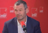 Prix planchers : le patron du groupement Les Mousquetaires craint que cela ne devienne "un frein en termes de compétitivité"