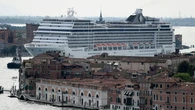 Italie : Venise n'a pas encore dit adieu aux paquebots de croisière