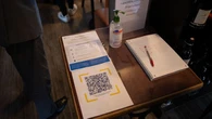 Fonctionnement, sécurité, efficacité... Tout ce qu'il faut savoir avant de scanner un QR code avec TousAntiCovid dans un restaurant