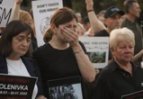 "Nos maris ne doivent pas être oubliés" : l'interminable attente des familles de soldats ukrainiens disparus après la bataille de Marioupol