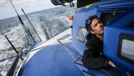 Vendée Globe : les premières images de Charlie Dalin au large des côtes bretonnes à quelques heures de son arrivée