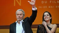 Alain Delon "toujours beau, toujours impeccable, toujours élégant" : Anouchka Delon publie une photo de son père sur la toile