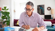 franceinfo seniors. Le principal frein à l’embauche pour les seniors, c'est...d’être senior
