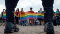"Il faut être prudent quand on parle à des inconnus" : en Russie, la communauté LGBT vit dans la peur