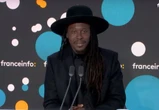 Faada Freddy : "Je scrute le monde en parlant d’humanité à travers ma musique"