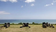 Cérémonies du 80e anniversaire du Débarquement : découvrez les terribles pièges allemands disposés sur la plage d'Omaha Beach
