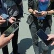 "Si tu veux devenir mâle alpha, clique sur mon lien" : les jeunes Français de plus en plus confrontés aux théories masculinistes