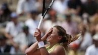 Jeu hors du commun, dépression, progression en flèche... Qui est Maja Chwalinska, la surprenante polonaise au rendez-vous des demies de Roland-Garros ?