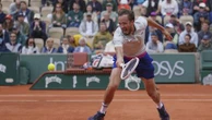 Roland-Garros 2025 : Daniil Medvedev éliminé dès le premier tour par Cameron Norrie après un combat en cinq sets
