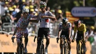 Le résumé de la première démonstration d'UAE Team Emirates de Tadej Pogacar sur la 2e étape du Tour de France remportée par Isaac Del Toro