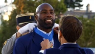 "On célèbre les médailles, mais on démantèle les parcours"... Teddy Riner et des athlètes dénoncent la fin du cursus pour les sportifs à Sciences Po Paris