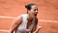 La Polonaise Iga Swiatek, quadruple vainqueure de Roland-Garros, tombe dès les 8es de finale face à l'Ukrainienne Marta Kostyuk