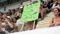 "Il n'était pas question de rater Léon Marchand" : à Saint-Etienne, le Chaudron a changé d'adresse pour le retour de l'enfant prodigue