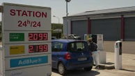 "On ne peut pas se faire plaisir comme avant" : malgré les aides sur les carburants, ces Français déplorent un dispositif insuffisant pour leurs besoins
