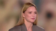 "Je pense qu’un mouvement aussi important que les Gilets jaunes fait partie de la grande histoire" assure Virginie Efira à propos de son nouveau film "Les Braises"