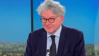 "Je pense que nous traversons une période de grand renoncement collectif", analyse l'ancien commissaire européen Thierry Breton