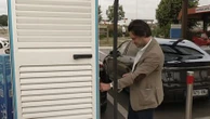 "Le prix, ça va être la surprise à la fin" : la jungle des tarifs aux bornes de recharge déroute les conducteurs de voitures électriques