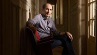"Un frère" : David Thomas illumine la mémoire de son frère aîné schizophrène dans un récit intime déchirant de beauté