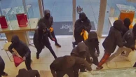 Braquage en Californie : 25 malfaiteurs à l'assaut d'une bijouterie