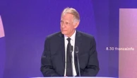 Emmanuel Macron "s'entête" et "met en péril le bon fonctionnement de nos institutions", estime Dominique de Villepin