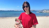 "Nos bébés attirent les regards et tout le monde vient les voir" : Justine Ray Le Solliec, gérante de Cinébébé, promène au Festival de Cannes ses bébés de cinéma plus vrais que nature