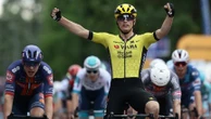 Giro 2025 : Olav Kooij s'impose au sprint lors de la 12e étape, Isaac Del Toro reste en rose