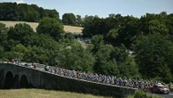 Tour de France 2026 : un Français va-t-il gagner en ce 14-Juillet ? Suivez l'étape de moyenne montagne entre Aurillac et Le Lioran