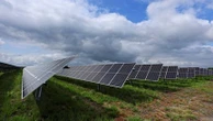 "Un projet de résilience financière" : dans le Loir-et-Cher, l'armée transforme un site de stockage de munitions en parc photovoltaïque